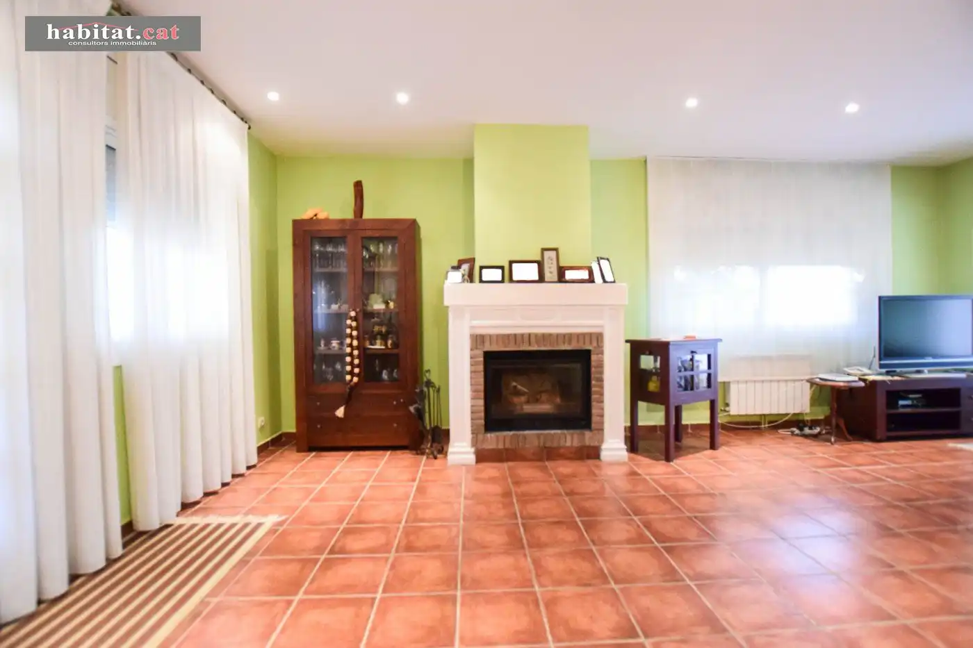 Sala d'estar de Casa o xalet en venda en Sant Pere de Ribes amb Aire condicionat, Calefacció i Jardí privat