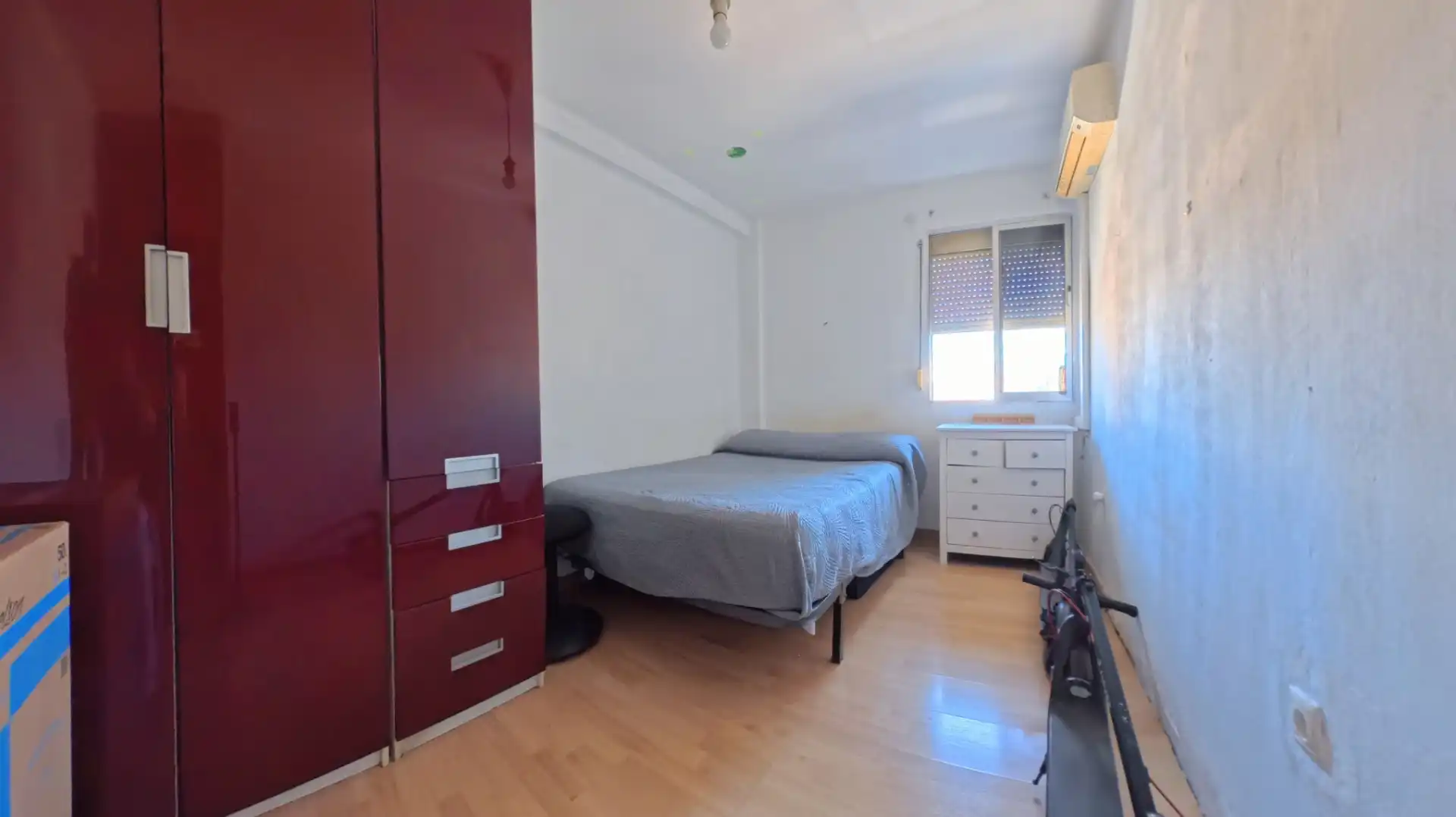 Habitación de Piso en venta en Sevilla con Aire acondicionado, Amueblado y Lavadora