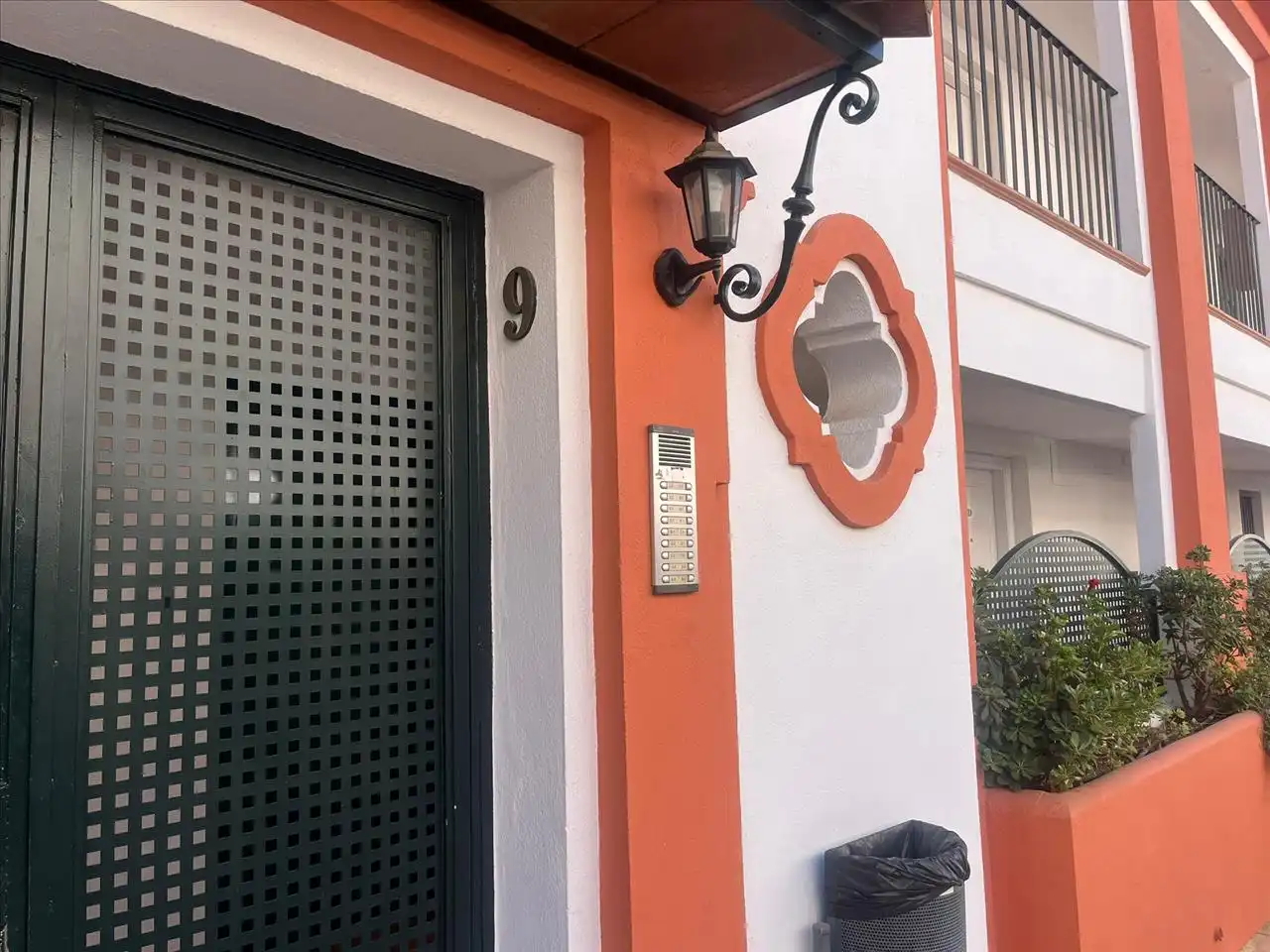 Vista exterior de Pis en venda en Estepona