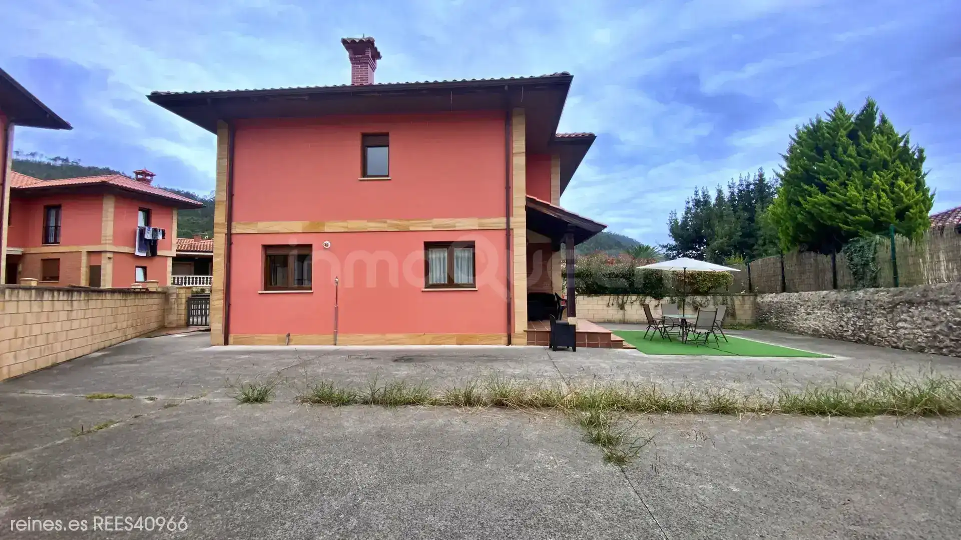 Vista exterior de Casa adosada en venta en Val de San Vicente , Cantabria