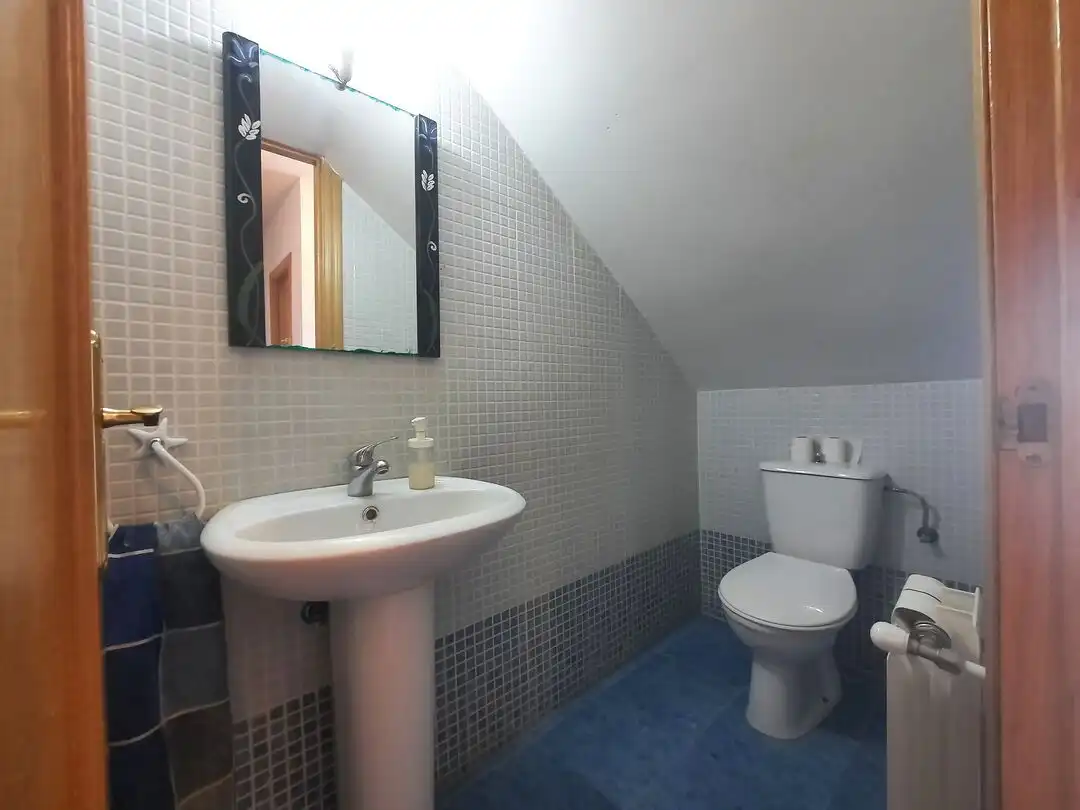 Bathroom of Detached homes for sale in Hormigos  with Heating, Swimming Pool and Alarm