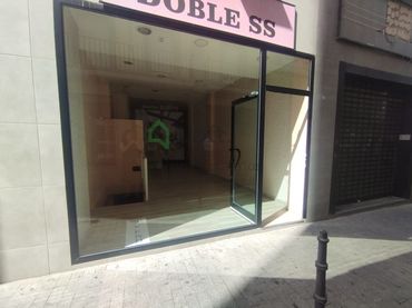 Local comercial en venda a Casco Antiguo