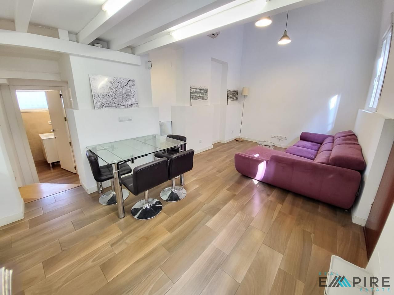 Living room of Apartment for sale in  Madrid Capital  with Air Conditioner, Heating and Furnished