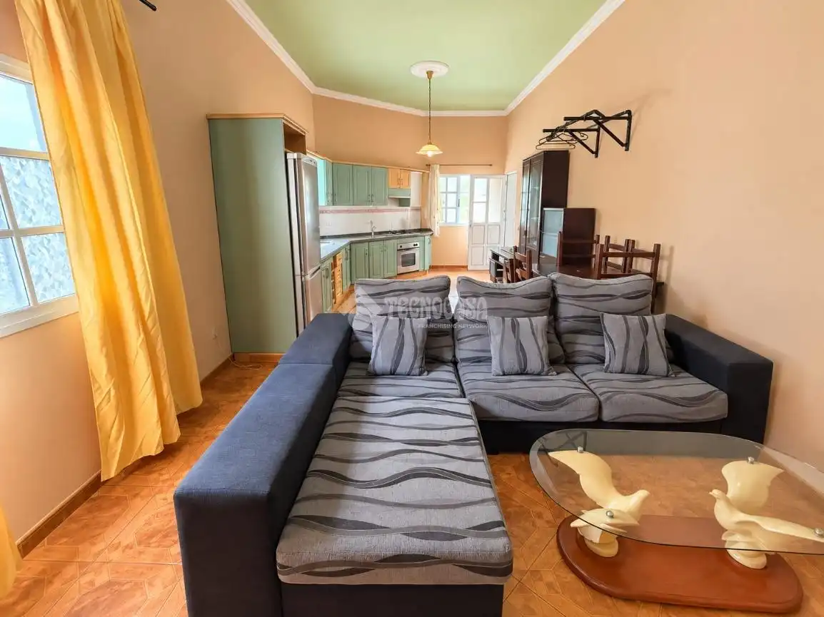 Living room of Flat for sale in Guía de Isora  with Storage room
