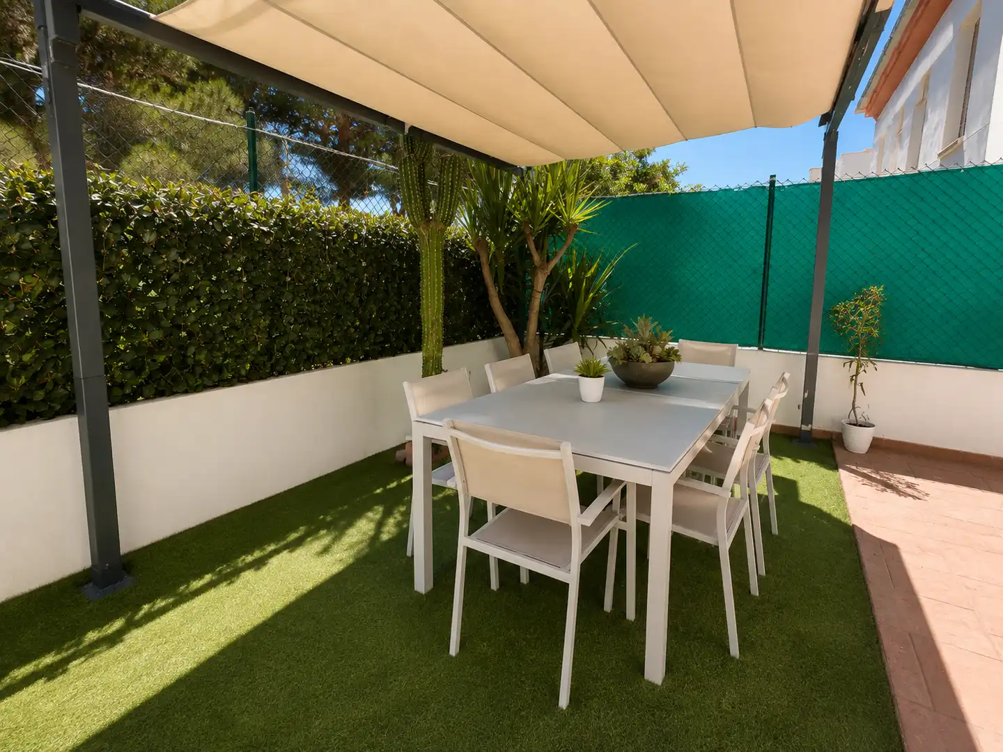Terrassa de Planta baixa en venda en Almería amb Aire condicionat, Jardí privat i Terrassa