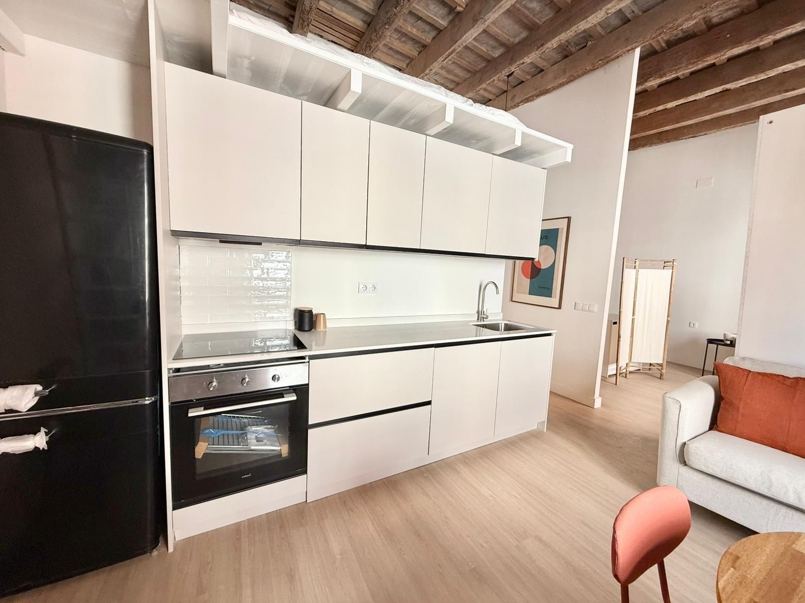 Kitchen of Flat for sale in  Valencia Capital  with Heating, Parquet flooring and Balcony