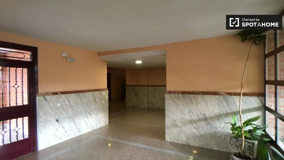Room in Las Dehesillas - Vereda de los Estudiantes