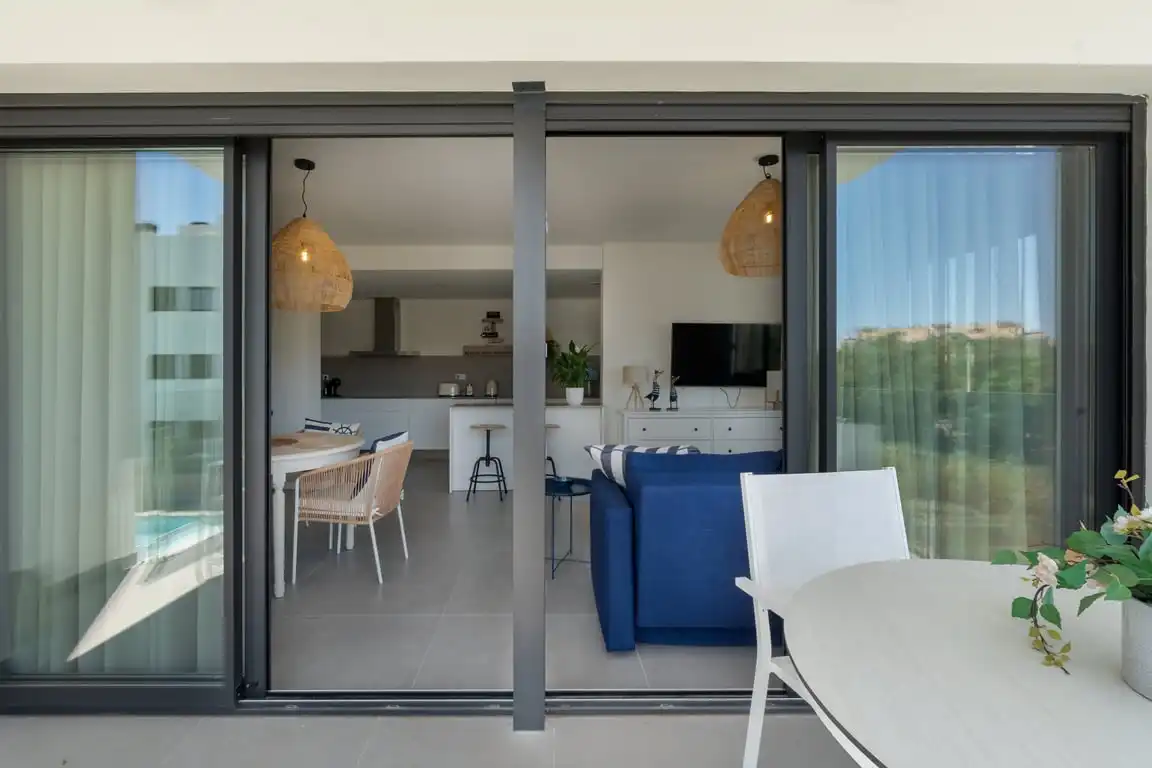 Terrasse von Wohnungen zur Miete in Jávea / Xàbia mit Klimaanlage, Privatgarten und Gemeinschaftspool