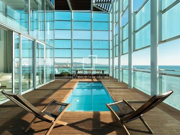 Penthouse with balcony to rent in Sant Martí