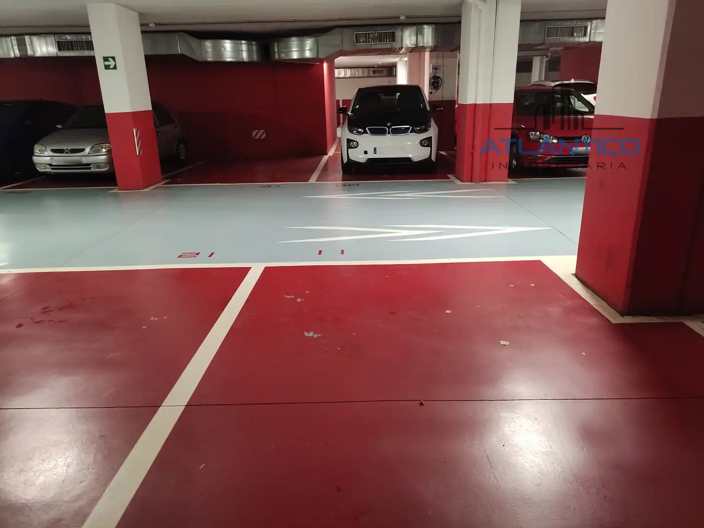 Aparcament de Pis en venda en A Coruña Capital  amb Calefacció, Traster i Forn