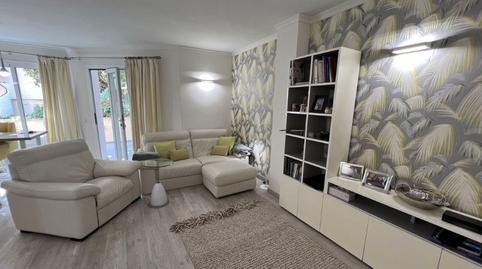 Foto 4 de Apartament en venda a Calle de Ojen, 7, Paraiso - Barronal, Málaga