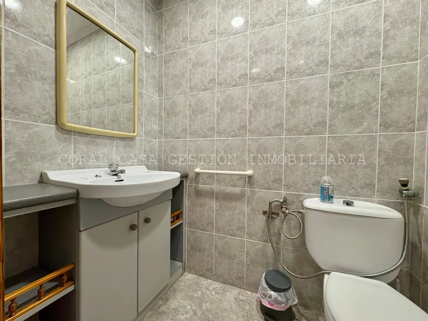Bathroom of Detached homes for rent in Sagunto / Sagunt  with Air Conditioner, Terrace and Furnished