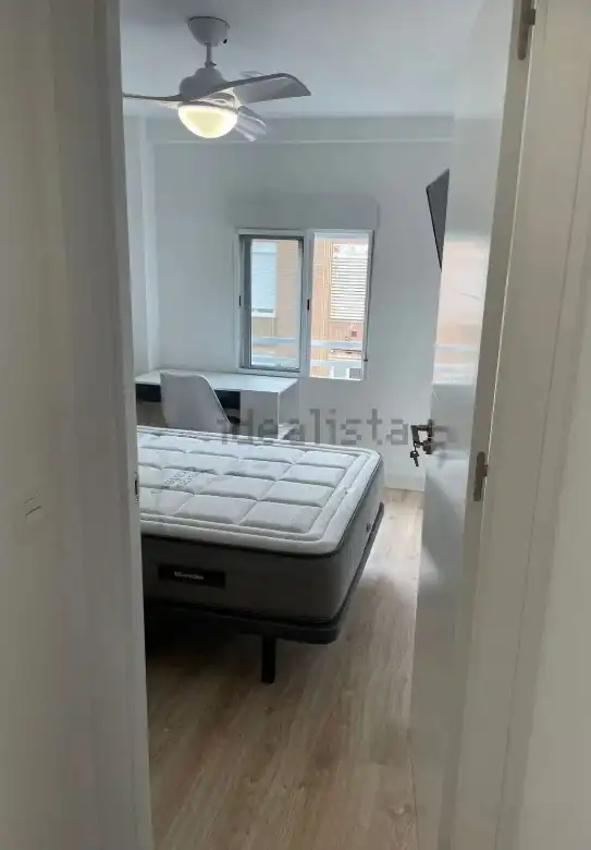 Habitación de Piso en venta en Valencia con Aire acondicionado, Amueblado y Horno