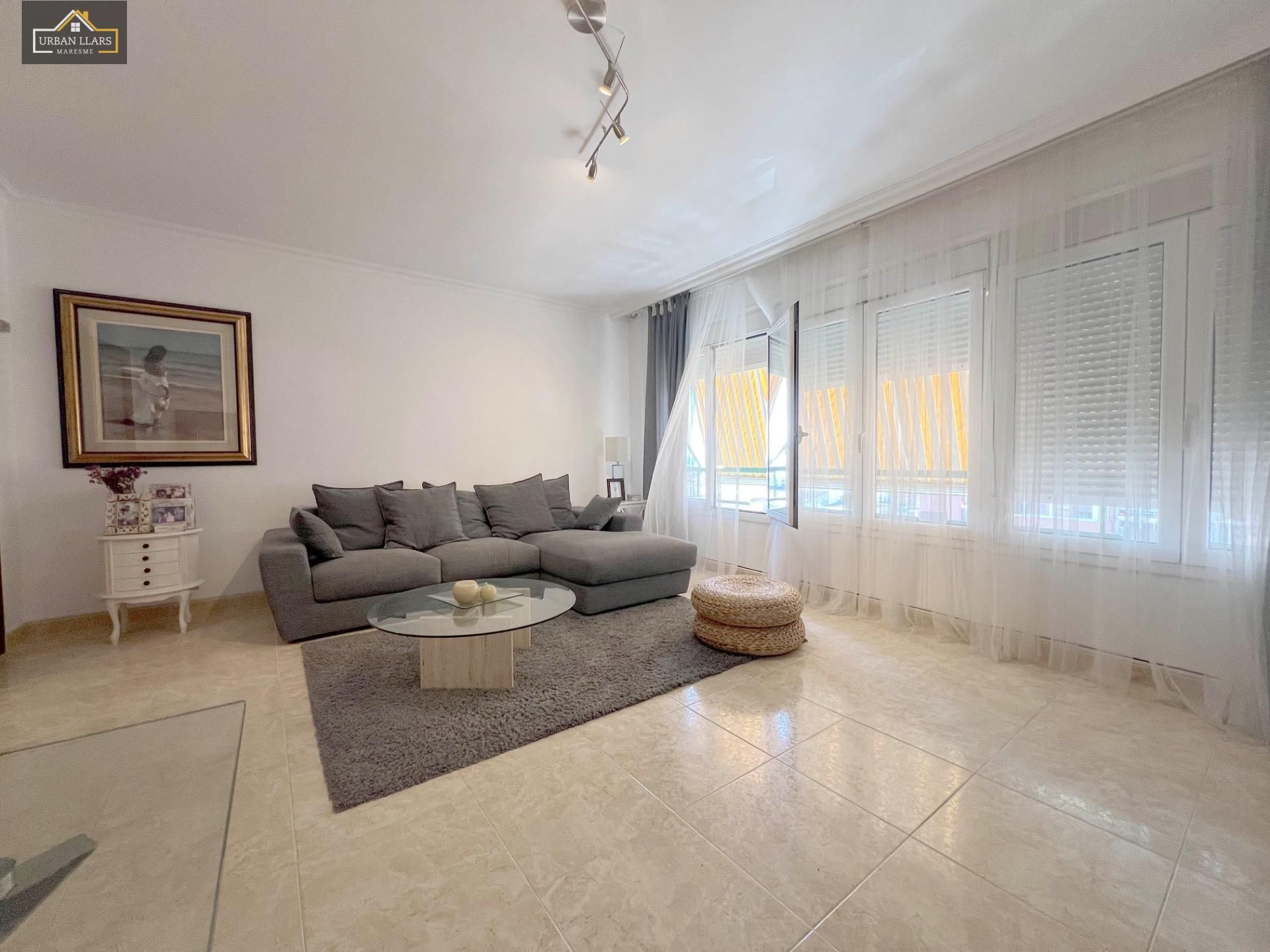 Sala d'estar de Pis en venda en Mataró amb Calefacció