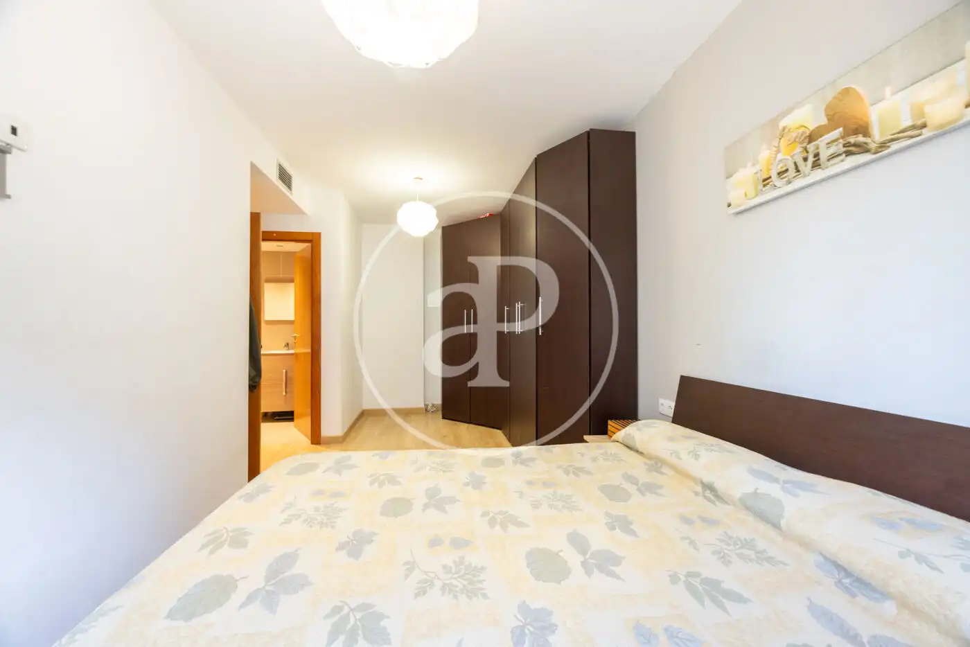 Habitación de Piso en venta en Badalona con Aire acondicionado, Calefacción y Jardín privado