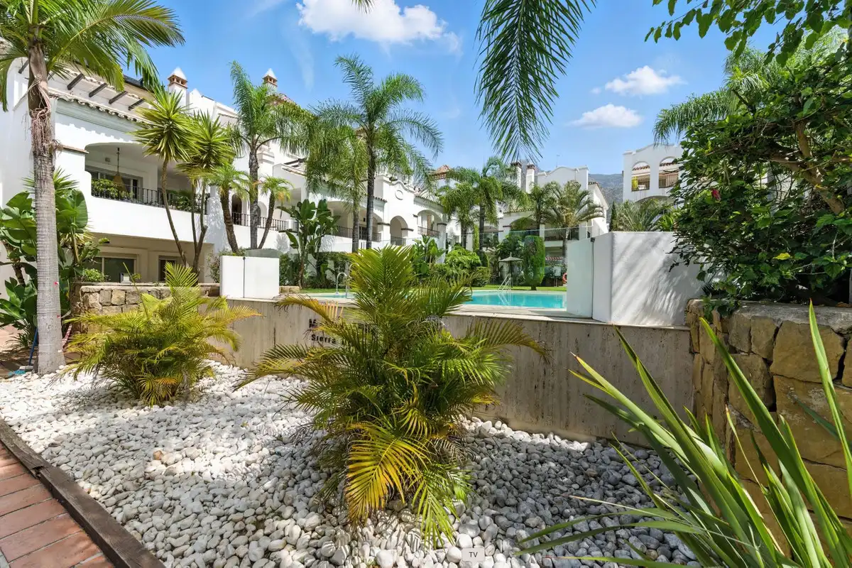 Apartamento de alquiler en Nagüeles Alto