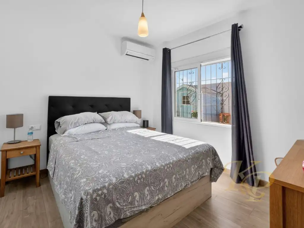 Dormitori de Casa o xalet en venda en Torrevieja amb Aire condicionat, Moblat i Forn