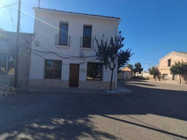 Maison rustique à vendre à El Pinós / Pinoso
