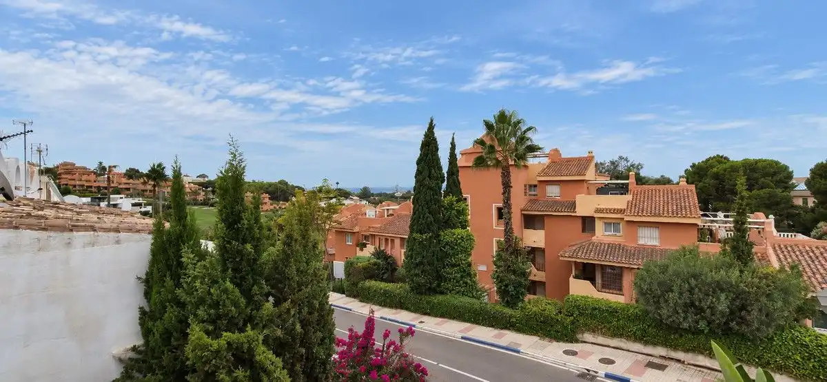 Adossat amb piscina en venda a Elviria - Cabopino