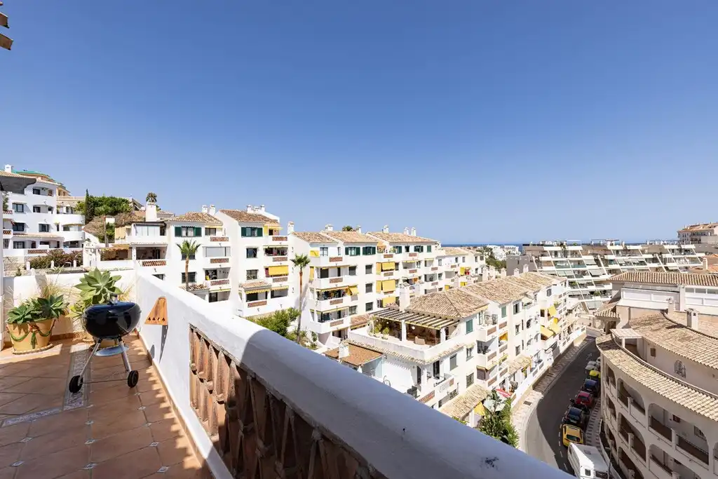 Àtic amb piscina en venda a Torrequebrada, imagen 3