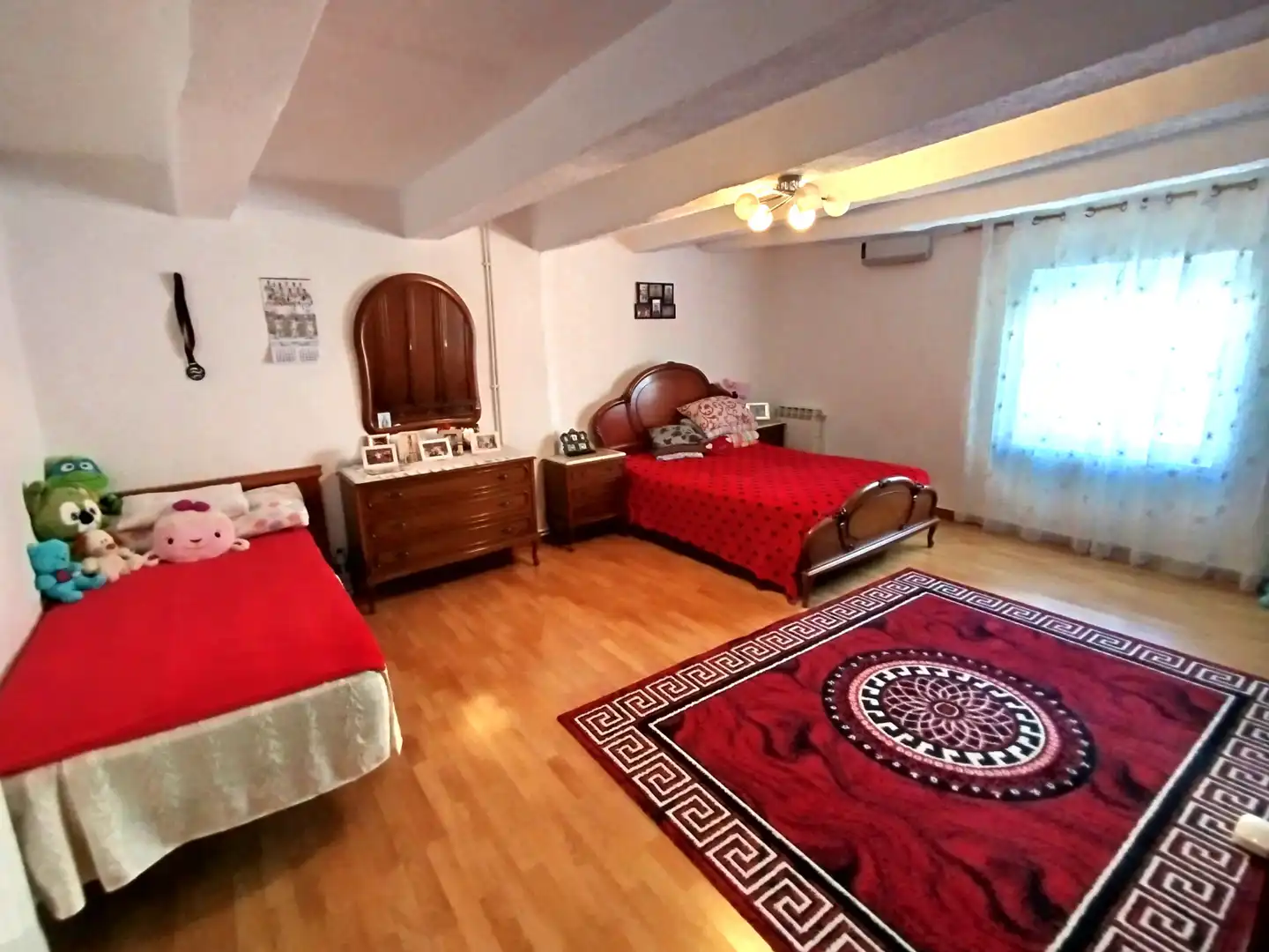 Dormitori de Casa adosada en venda en Mojados amb Calefacció, Parquet i Traster
