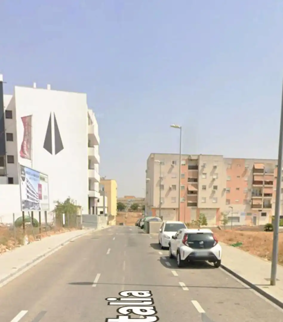 Local de alquiler en Nueva Alcalá