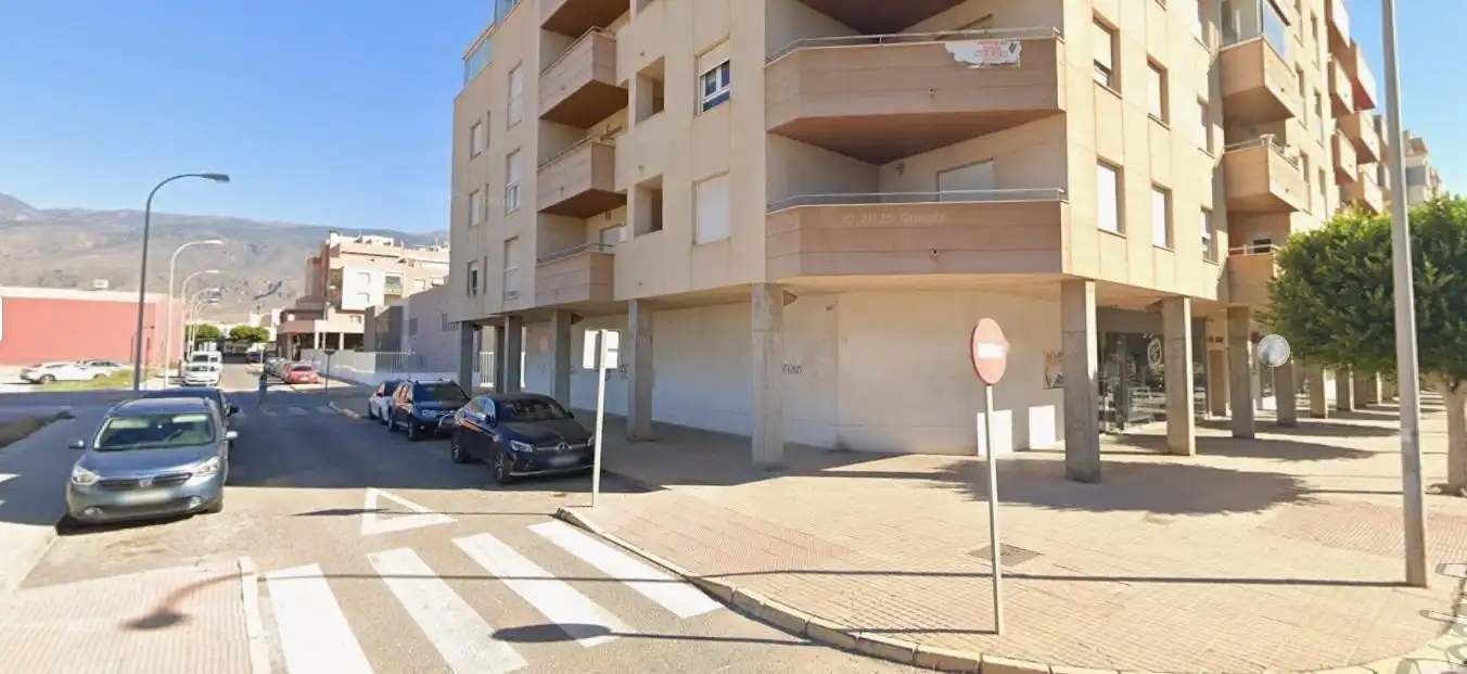 Aparcament de Local de lloguer en El Ejido
