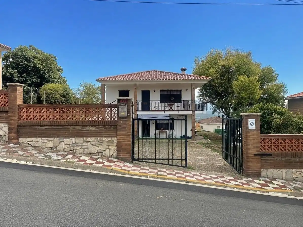 Casa en venta en CASTILLO CABRER 499
