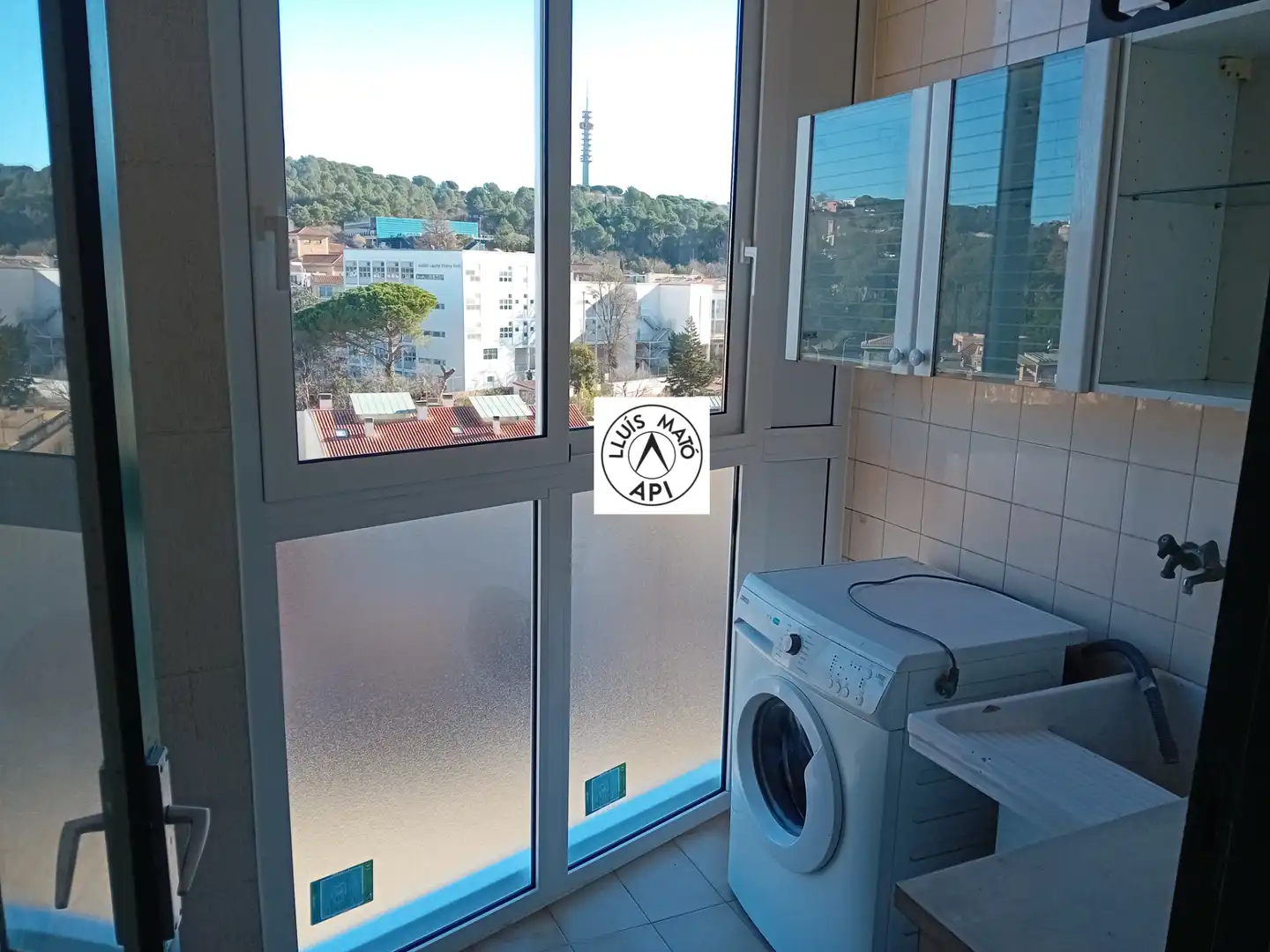 Terraza de Piso en venta en Girona con Calefacción, Terraza y Internet