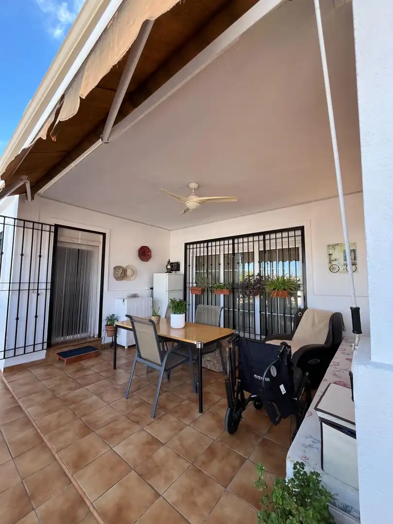 Chalet con piscina en venta en Calle MIGUEL DE MOLINA, imagen 7