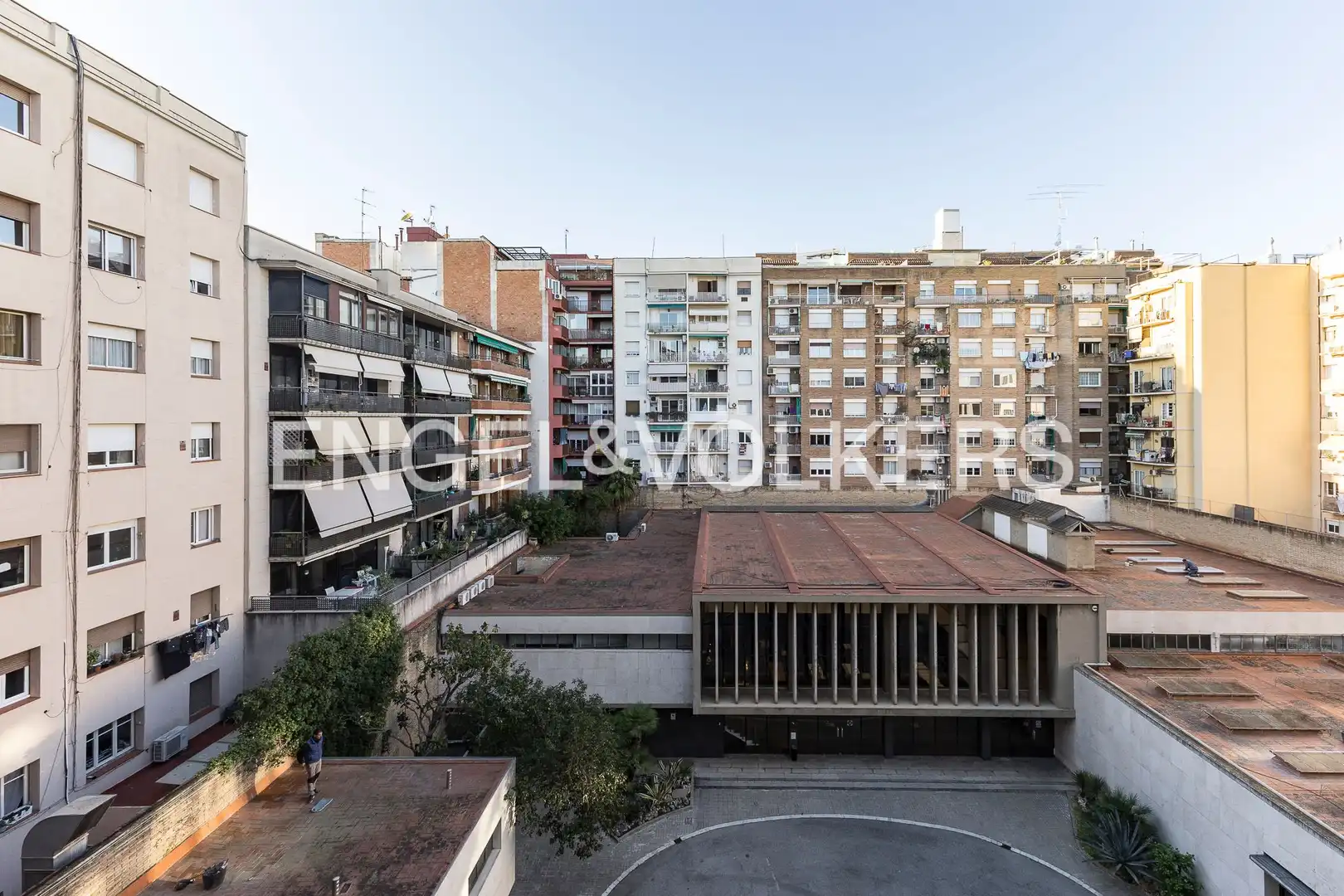 Vista exterior de Piso en venta en Barcelona con Aire acondicionado, Calefacción y Parquet