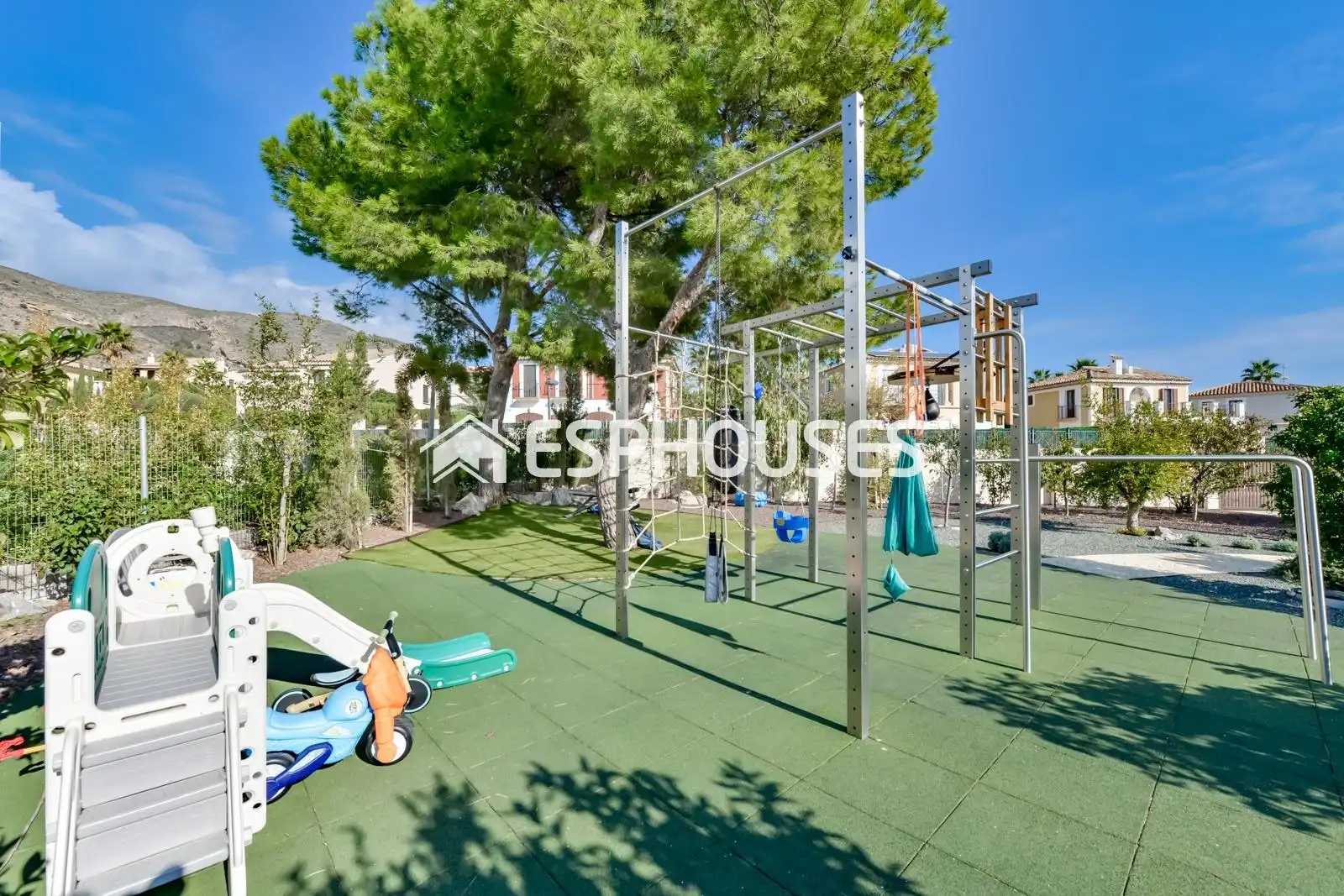 Vista exterior de Casa o chalet en venta en Finestrat con Aire acondicionado, Calefacción y Piscina