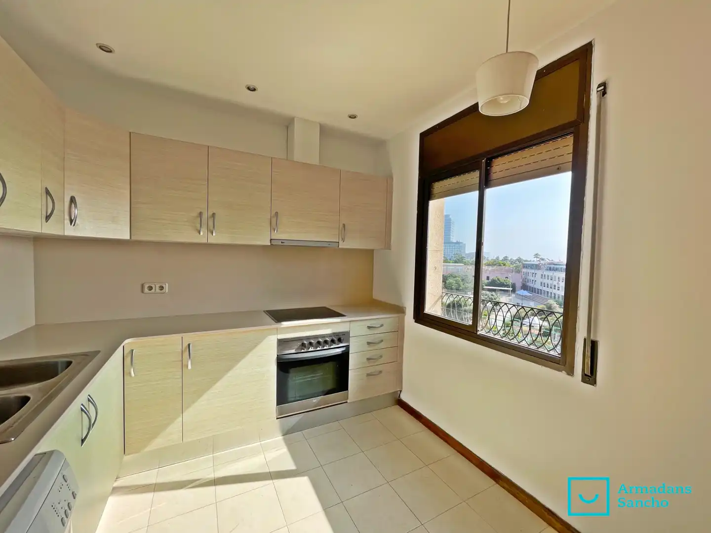 Kitchen of Flat for sale in Barcelona  with Oven