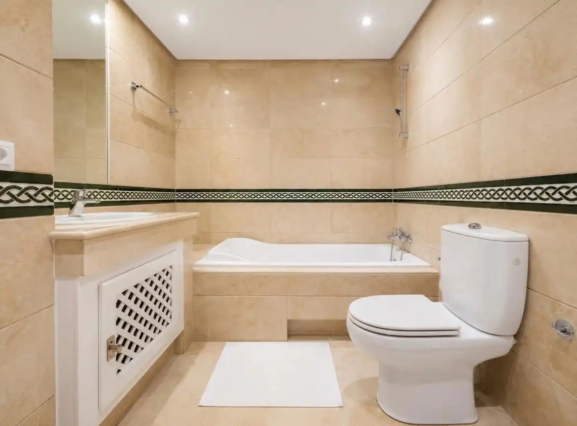 Bathroom of Flat for sale in Los Arqueros - Puerto del Almendro