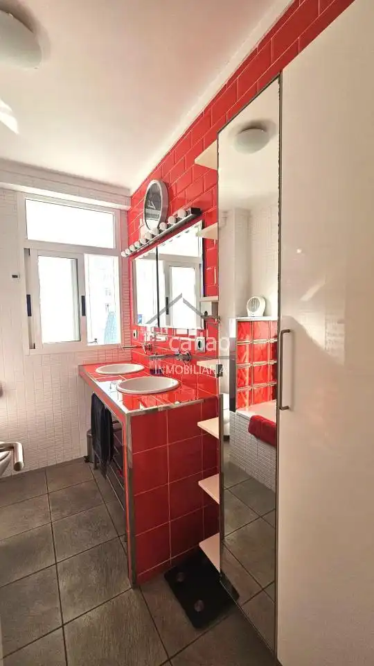 Badezimmer von Wohnung zur Miete in Ferrol mit Heizung