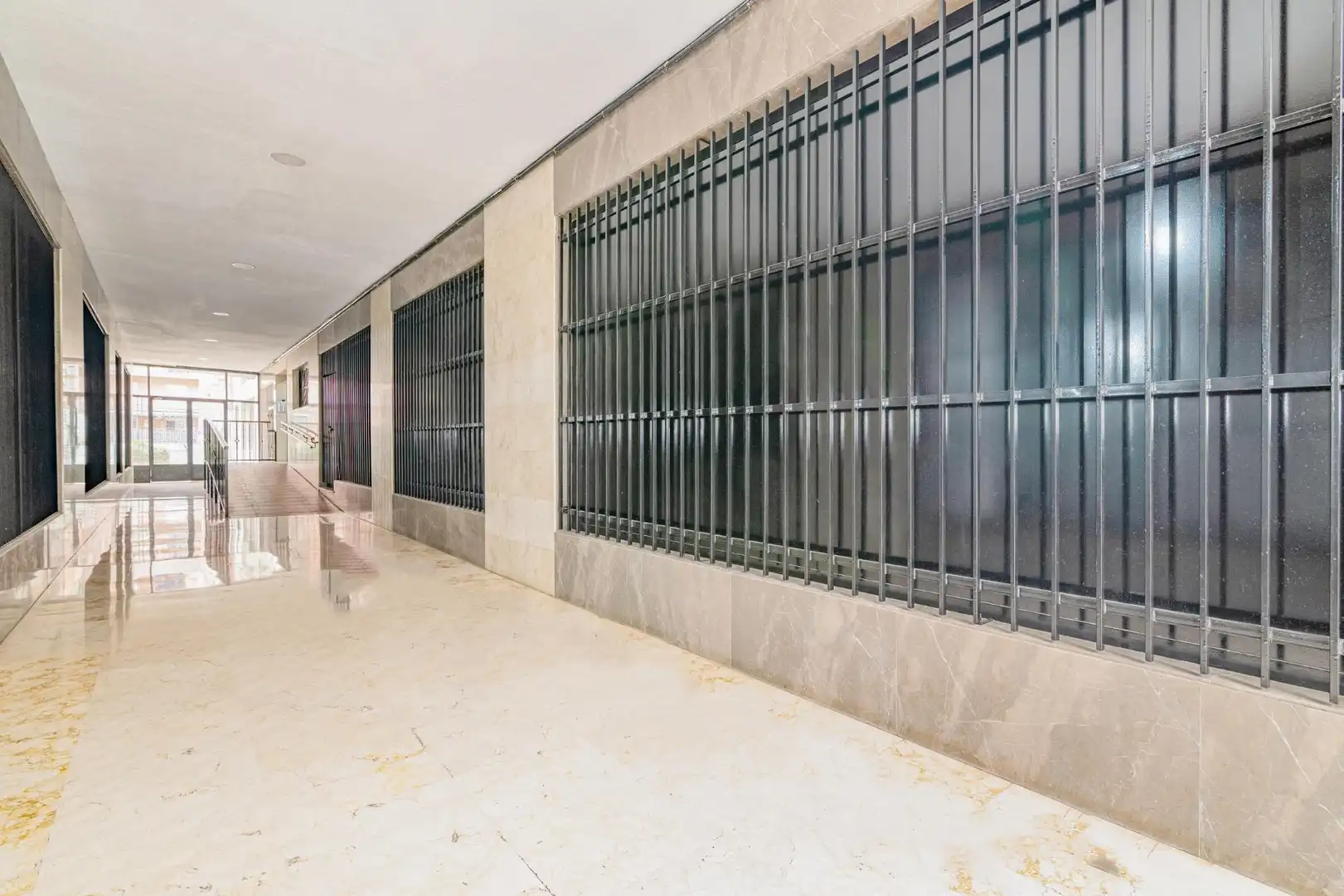 Local comercial en venda a Beiro, imagen 9