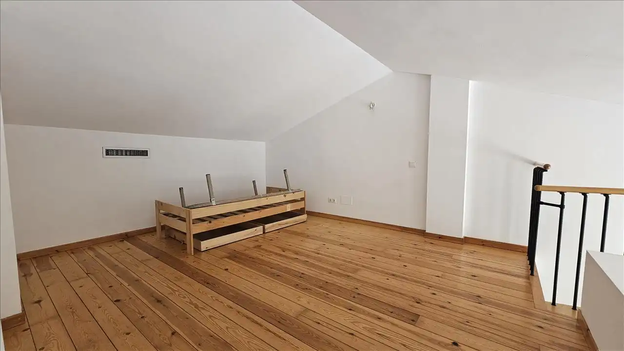 Maisonette zum Verkauf in Cadaqués mit Klimaanlage, Parkett und Terrasse