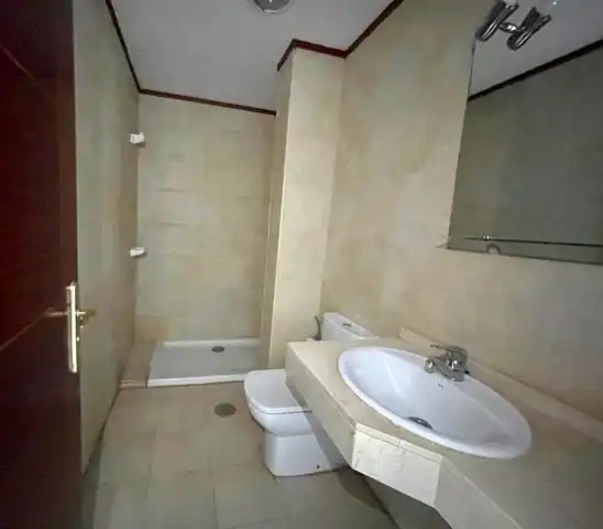 Baño de Piso en venta en San Cristóbal de la Laguna con Jardín privado