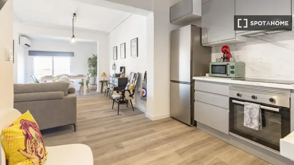 Küche von Wohnungen zur untervermieten in Paterna mit Klimaanlage, Terrasse und Möbliert