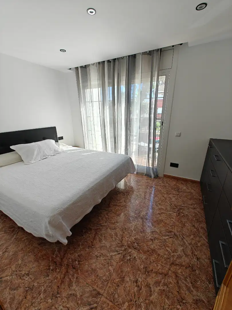 Habitación de Casa adosada en venta en Premià de Mar con Aire acondicionado, Calefacción y Piscina comunitaria