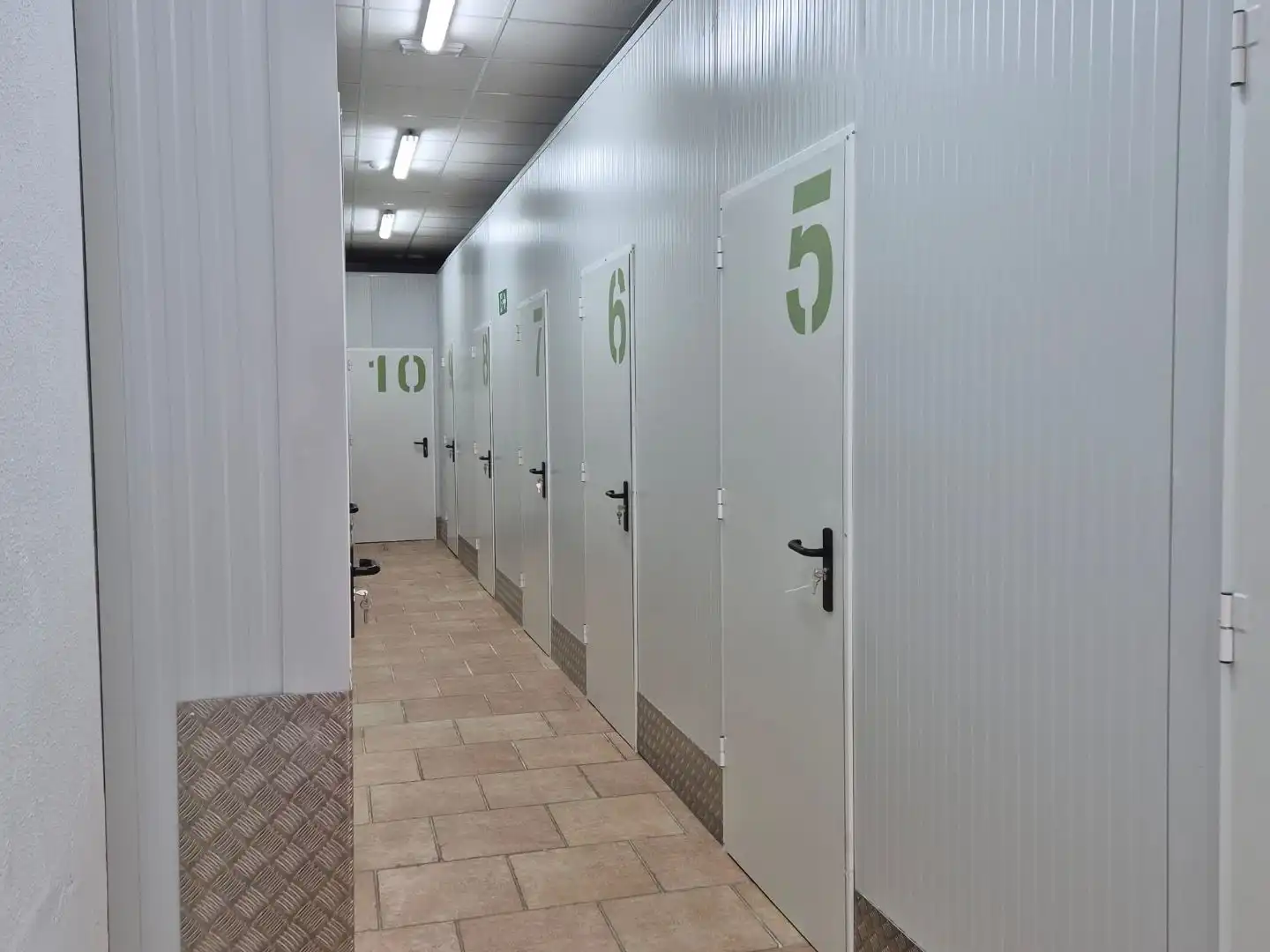 Storage room for sale in Valencia