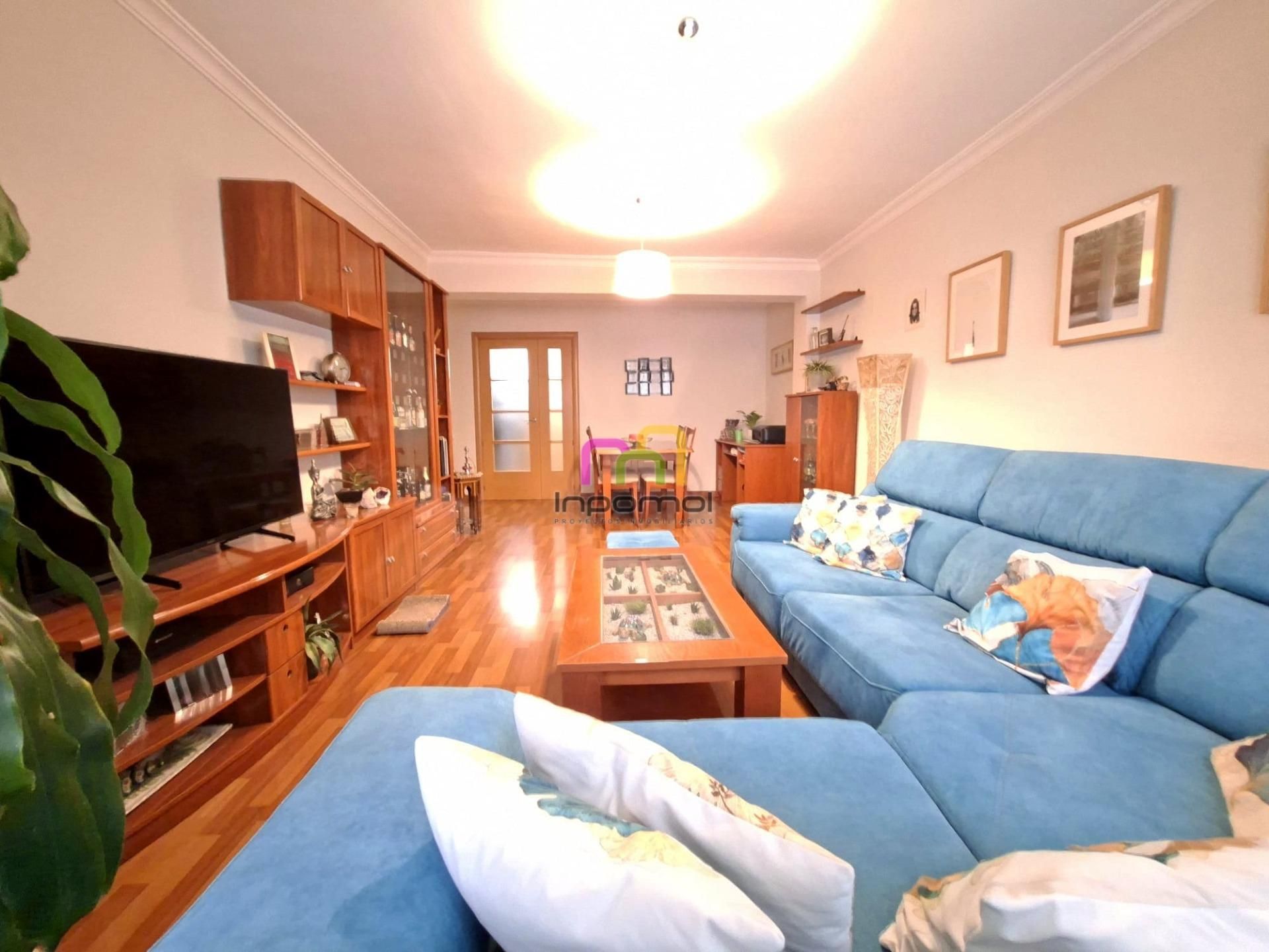 Living room of Flat for sale in Badajoz Capital  with Air Conditioner and Storage room