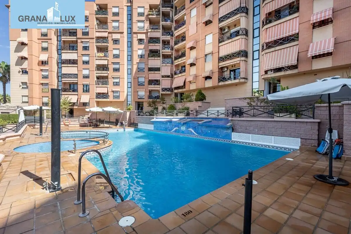 Rez-de-chaussée avec piscine à vendre à Calle PDTA RAFAEL GAGO PALOMO 9