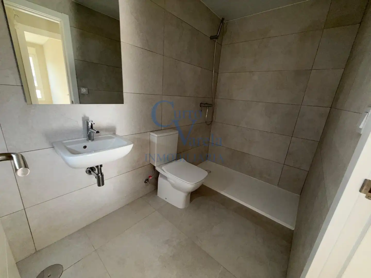 Appartamento con piscina in affitto a Entrenúcleos, imagen 11