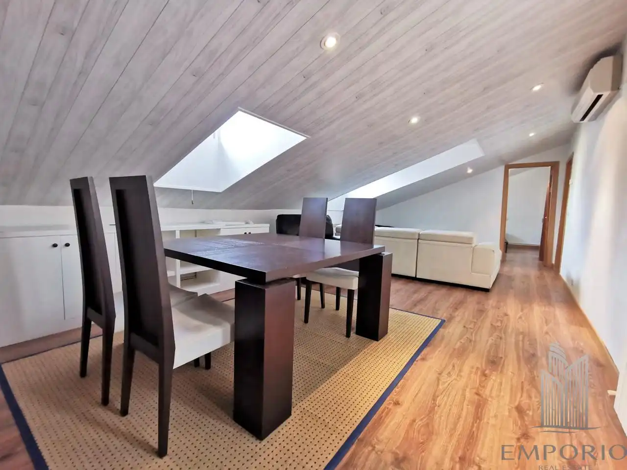 Flat for rent in Del Espejo, Palacio