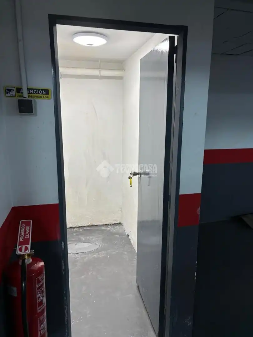 Garage for rent in Ríos Rosas - Nuevos Ministerios