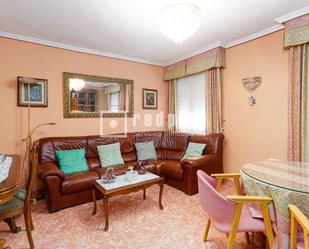 Living room of Flat for sale in  Madrid Capital  with Air Conditioner, Heating and Storage room