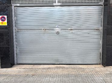 Individual for sale in Carrer de la Concòrdia 35