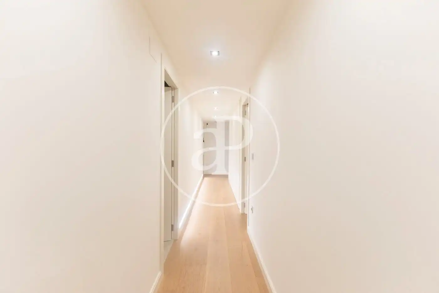 Flat for sale in Valencia  with Air Conditioner, Heating and Terrace