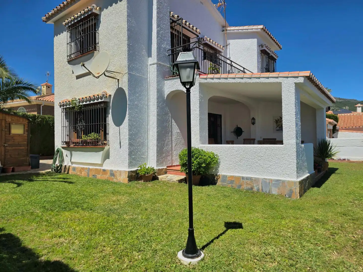 Exterior view of Houses for sale in Benalmádena  with Air Conditioner, Heating and Private garden
